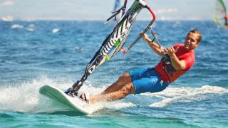 kurzy windsurfingu praha F4 Windsurf Bar